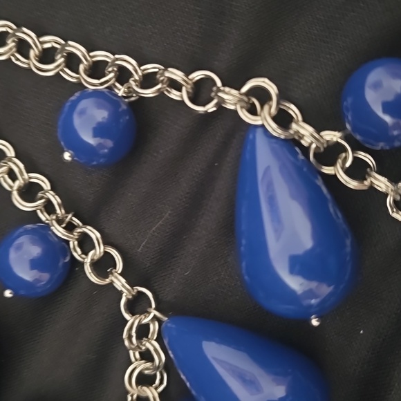 Cato’s 2 Strand Silver Necklace with Gorgeous Blue Teardrop Beads - Picture 4 of 7